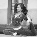 청춘 요가 이미지