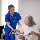 플러스요양병원 | 요양보호사 취업정보, 어디서 어떻게 시작할까?