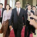 야당을 "엿먹인" 캄보디아 여당 : 야당 몫 상임위원장 2인 투표 부결 이미지