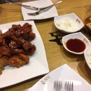 돈치킨 앞 이미지