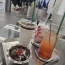 은평구 연신내 카페 추천 ☕ 새벽 4시까지! 감성 폭발하는 닷닷닷2 방문 후기