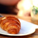 크루아상 이미지