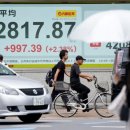 미국 물가상승률 안정세 이어지면서 일본 닛케이225지수 사상 최고치 경신 이미지