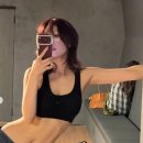 '46kg' 풋풋한 분위기전소미, 믿기지 않는 개미허리…탱크톱 한 장만 입고 포착된 슬림 실루엣 이미지