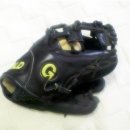 저의 8년된 보물1호 글러브에요.. 이미지