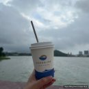 탑뷰카페 | [대만여행] Shoreline Coffee &amp; Roaster 海岸線咖啡 蓮潭店 / 가오슝 용호탑 근처 오션뷰 카페 방문 후기