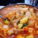 [식객 이윤화의 오늘 뭐 먹지?] 산초 대체한 고추장, 돼지고기와 만나 매콤 칼칼 찌개 맛자랑 이미지