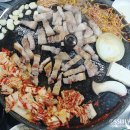 국민 솥뚜껑 생고기 이미지