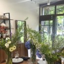 싱그러운 여름 꽃 화병꽂이 이미지