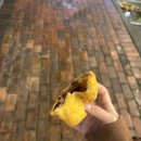 찹쌀꽈배기엔핫도그 이미지