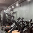 어댑트 짐 이미지