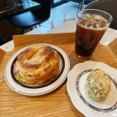 영등포구청역 6번 출입구 | 영등포구청빵집 테이블스 평일 방문 후기