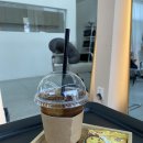 울산북구매곡미용실 프롬유헤어에서 톤다운염색 + 단발컷트