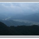 비내리는 금수산에서 망덕봉을 거쳐 소용아릉을 넘어서다 이미지