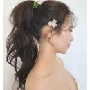 헤어 바이 윤