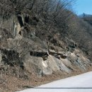 우래골 | 한국의 지질노두- 오탄리 쥬라기 층상 관입암체[ Layered intrusive bodies of the Jurassic at Otan-ri...