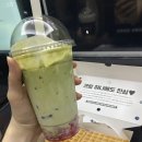 와플랜드 | 카페인중독 신상/ 말차와플,음료 찐 솔직후기🍃☀️