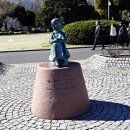 빨간구두 소녀상 이미지