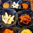 [김해 어방동 맛집] 동네바보족발 김해점 푸짐한 반반족발
