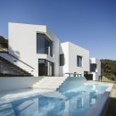 Contact house