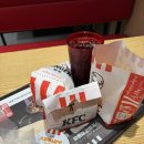 KFC서면점 | [KFC] 서면 24시 KFC 징거치르르박스 리뷰
