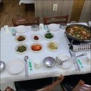 유쾌한 식당 이미지