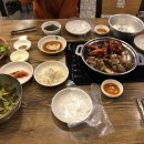 섹돼등갈비 이미지
