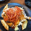 맛집] 파채 탕수육이 있는 “ 뚝배기 짬뽕 패밀리” 다녀온 솔직 후기! 내돈내먹 주말 점심시간 웨이팅