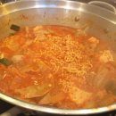 양푼이통돼지김치찌개 이미지