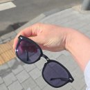 아이디안경 | 출근길 눈부심 해결템 찾았어요 투디터 오버사이즈 아넬형 뿔테안경 +변색렌즈