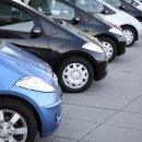 자동차와사람들 이미지