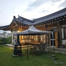 고향의 기와집 이미지