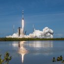SpaceX, 플로리다에서 23개의 Starlink 위성을 탑재한 Falcon 9 발사 이미지