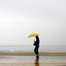 사람과바다 이미지