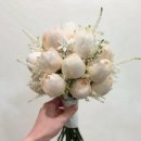 플라워바이민 | W. 본식부케 | 아바드플라워, 내돈내산 계약후기(본식 드레스보다 먼저 결정된 “엠마우드장미”본식...