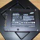 SSD(Solid State Drive) 하드디스크 장착 이미지