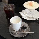 계절커피 | 전주 효자동 카페 시화커피하우스 계절메뉴 복숭아베린 후기