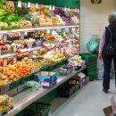 영국 인플레이션은 식품 가격 완화로 예상보다 낮은 6.7%로 하락 이미지