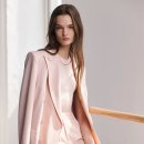 <b>랄프로렌</b>이 최근 선보인 신상 발레코어룩.jpg