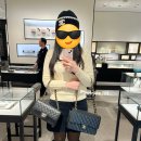 오늘도참예쁘다 | [feat.샤넬 백참] 내돈내산 샤넬 클래식 미듐 은장 구입후기🖤