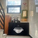 홍대입구역 8번 출구 앞 이미지