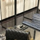 뉴골드 | W5. 프로포즈백/예물백 👜 : 샤넬 뉴미니 골드볼 구매후기(언박싱, 수납력, 보관꿀팁)