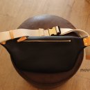 가죽 슬링백 제작 이미지