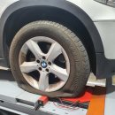 BMW X5 미쉐린타이어교환 작업입니다. 이미지