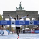 남자마라톤 ‘사상 첫 2시간1분대’ 세계신기록 이미지