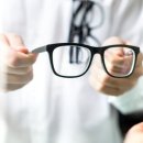 안경닷컴 이미지