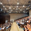 시민회관 소극장 남자 이미지