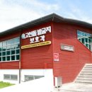 고인돌(보호각) 이미지