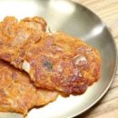 돼지고기 김치전 만드는법 튀김가루 바삭한 김치전반죽 만들기 김치부침개 황금레시피 이미지