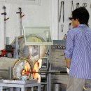 은빛 유리돌하루방이 반기는 유리 공예 전시 테마공원 제주도 유리박물관 이미지